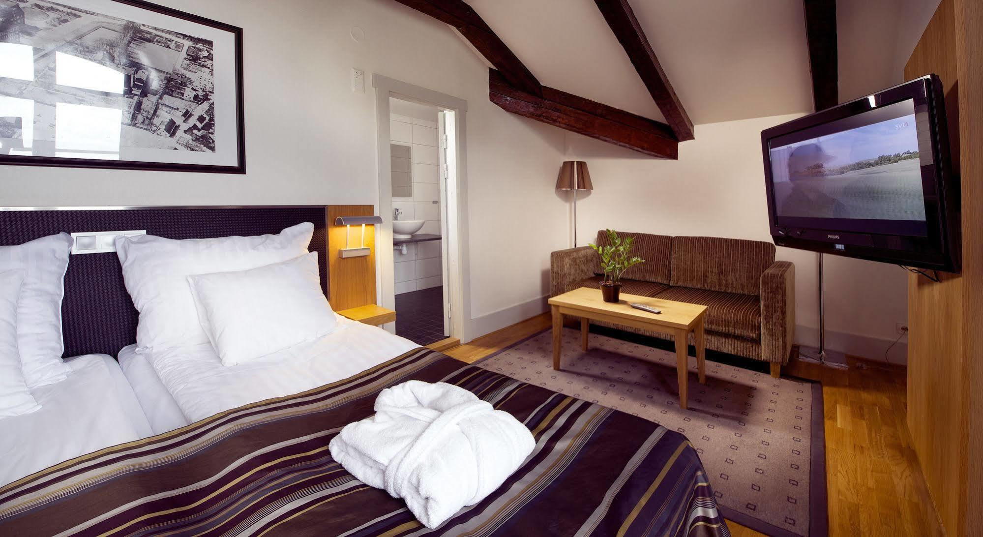 Home Hotel Bilan Κάρλσταντ Εξωτερικό φωτογραφία