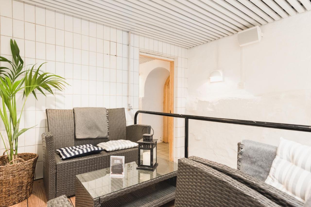 Home Hotel Bilan Κάρλσταντ Εξωτερικό φωτογραφία